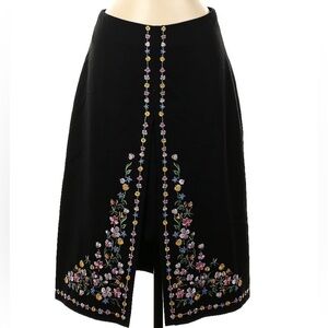 NWT - TED BAKER LONDON PENCIL SKIRT WITH BEAUTIFUL FLORAL STITCHING